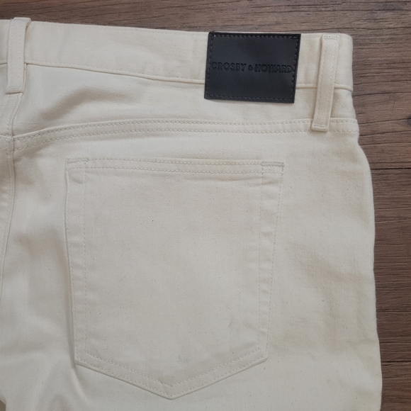Crosby and Howard Men's Khaki Straight Fit Tan Beige Jeans Pants size 38" x 32" - Picture 5 of 8